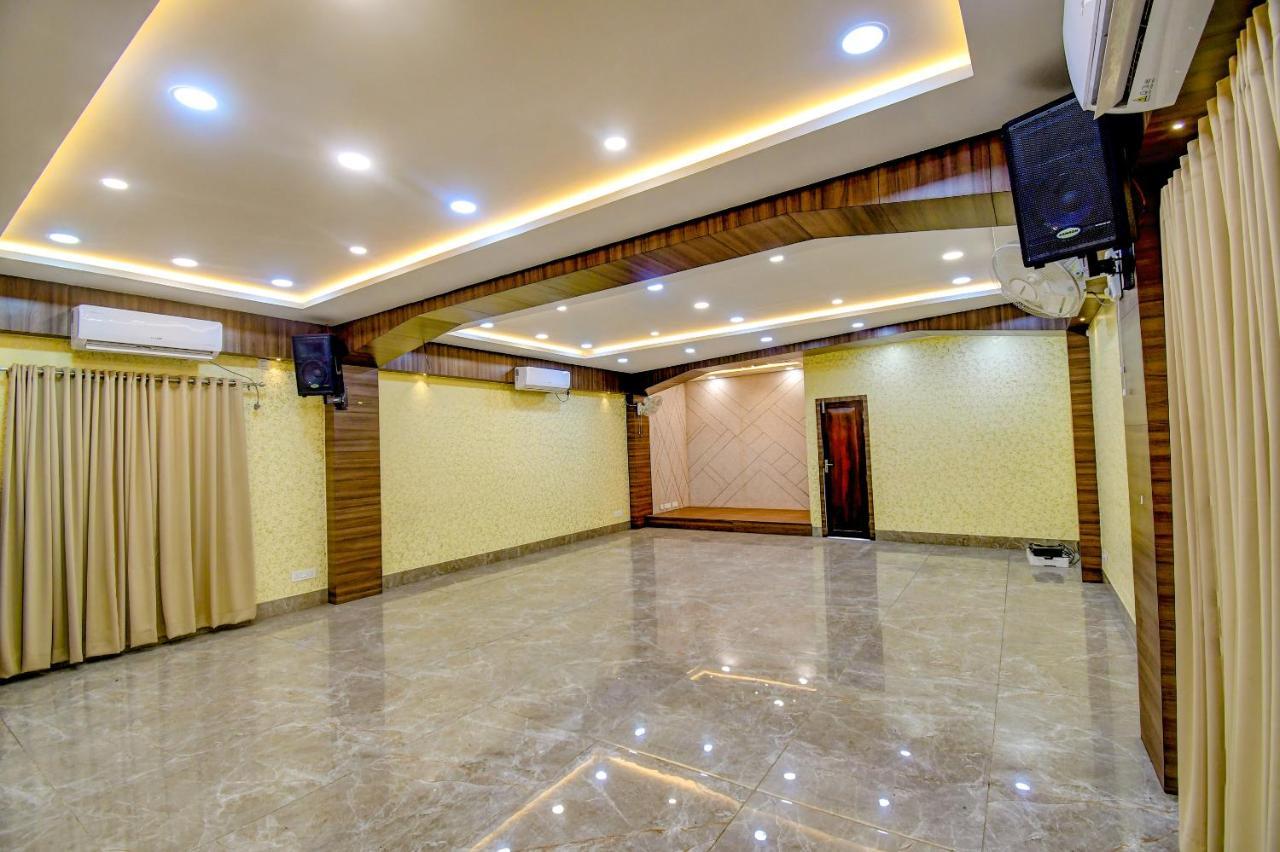 Fabhotel Prime Grand Palace Siliguri Bagian luar foto