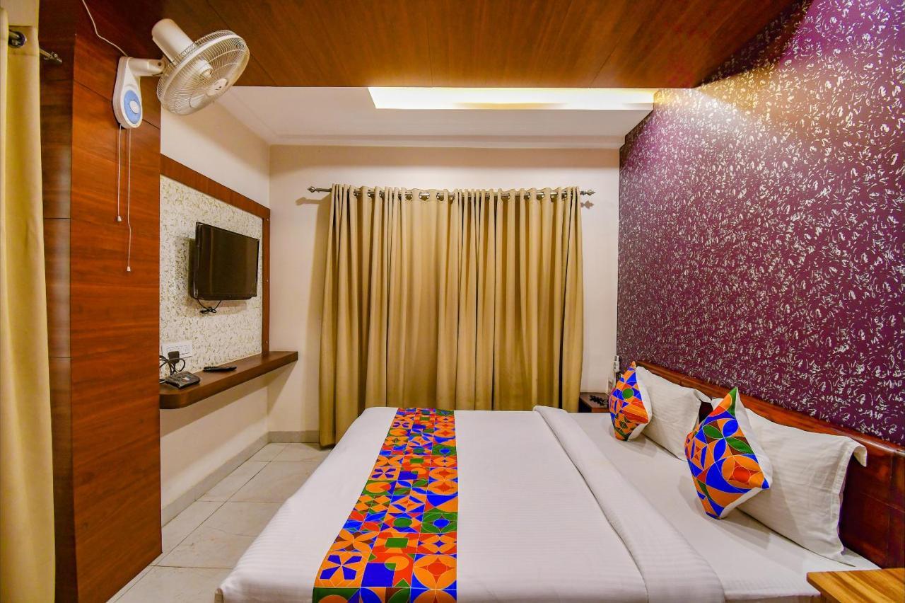 Fabhotel Prime Grand Palace Siliguri Bagian luar foto