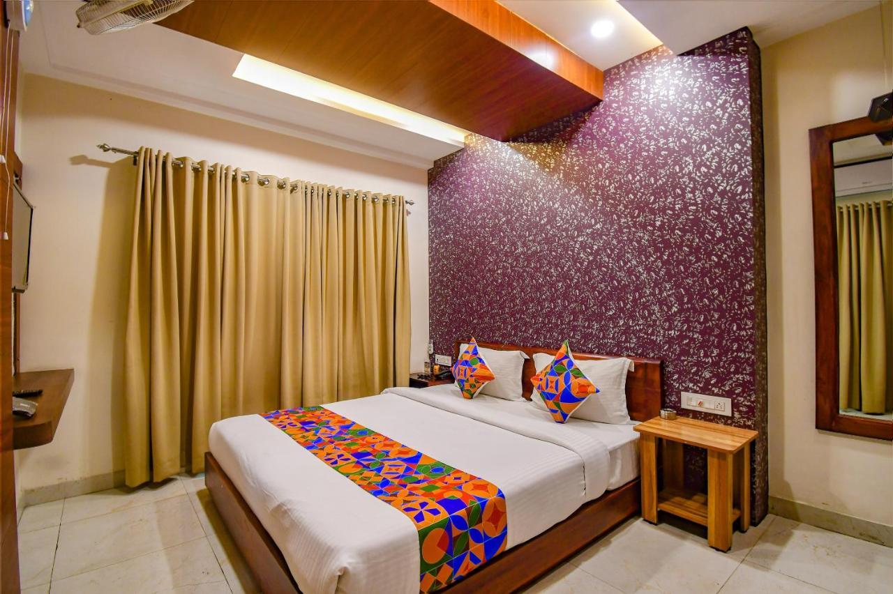 Fabhotel Prime Grand Palace Siliguri Bagian luar foto